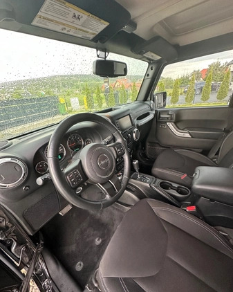 Jeep Wrangler cena 129900 przebieg: 82000, rok produkcji 2015 z Drzewica małe 742